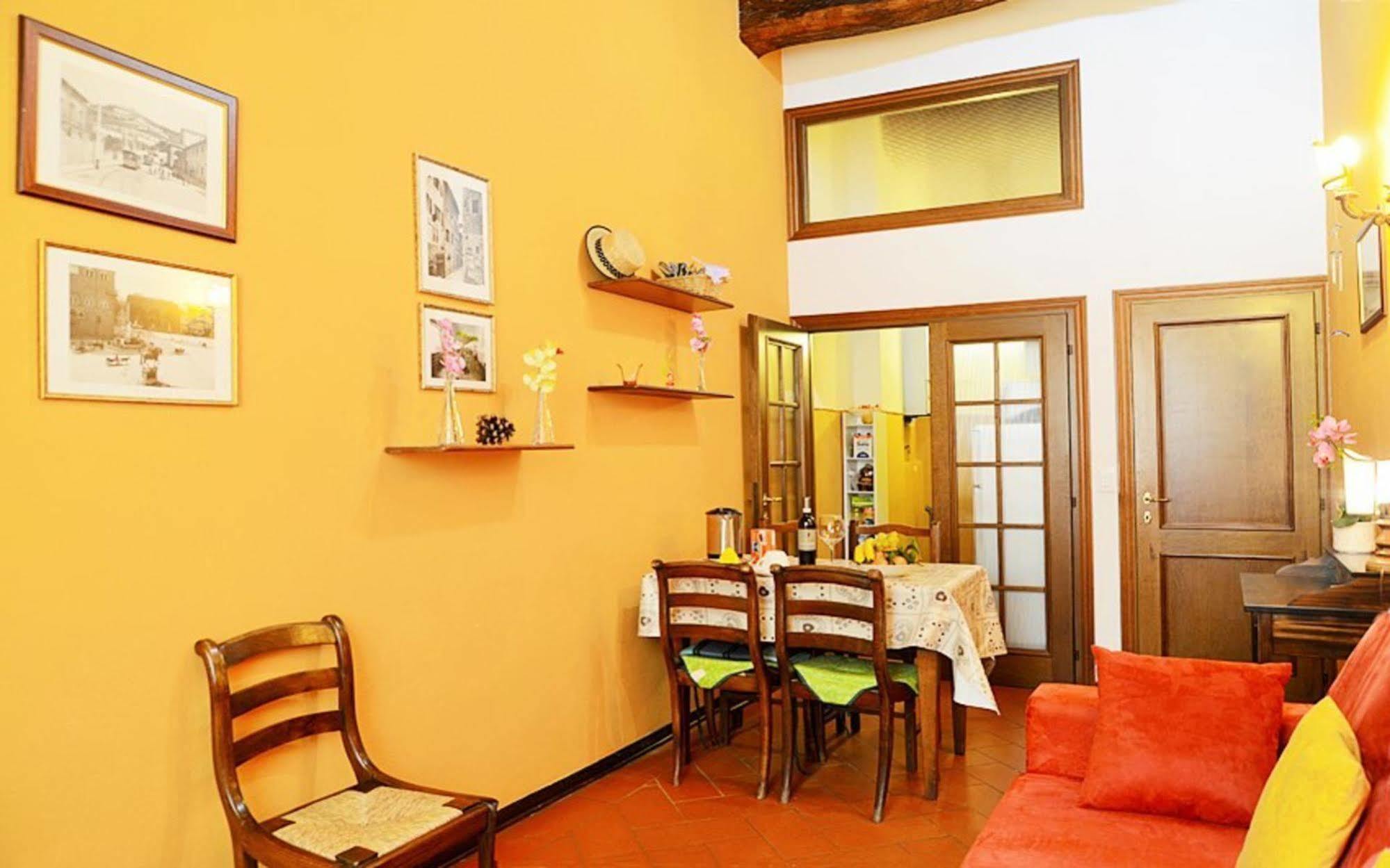 Hotel Sani Tourist House Florencie Exteriér fotografie