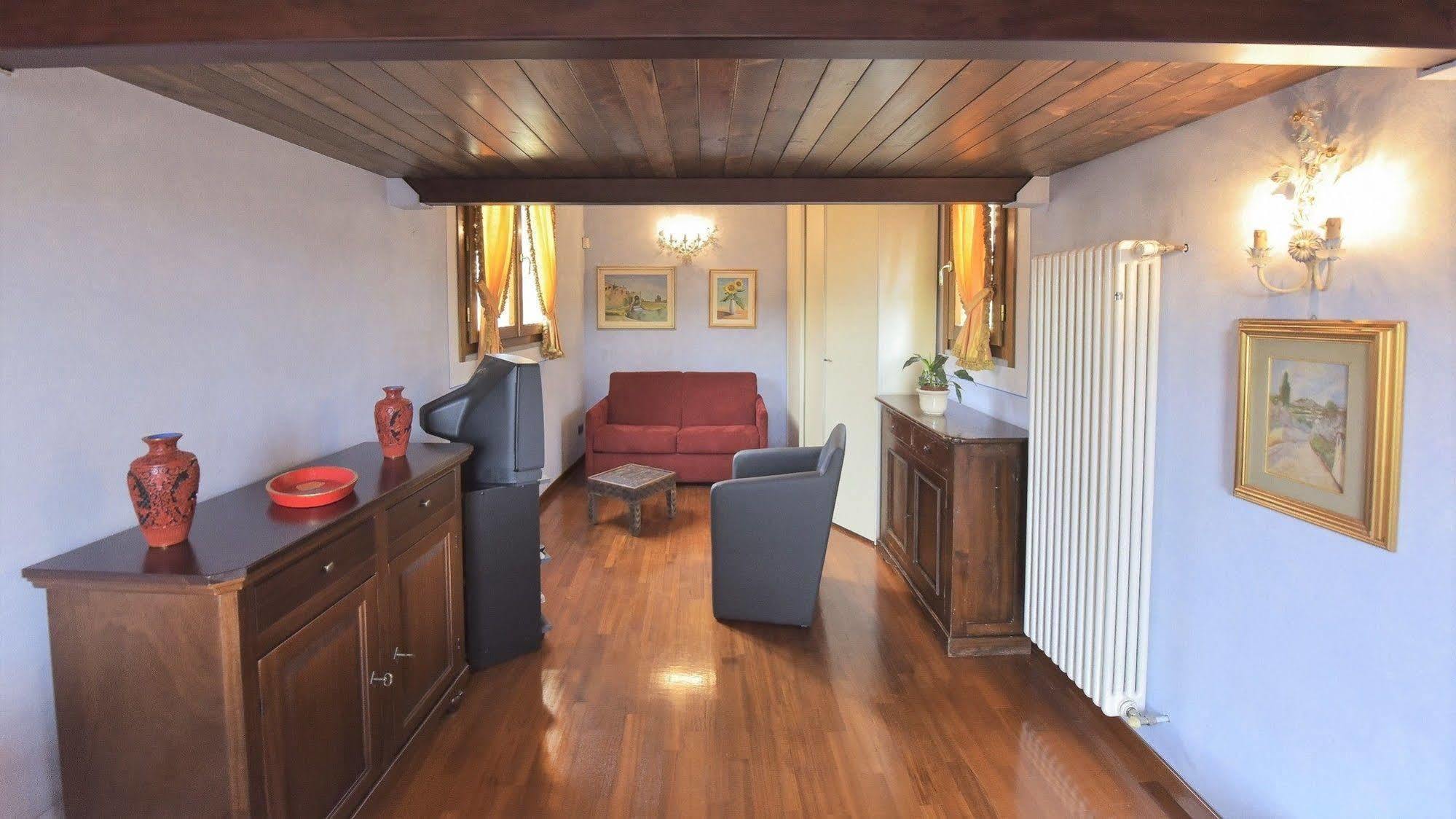 Hotel Sani Tourist House Florencie Exteriér fotografie